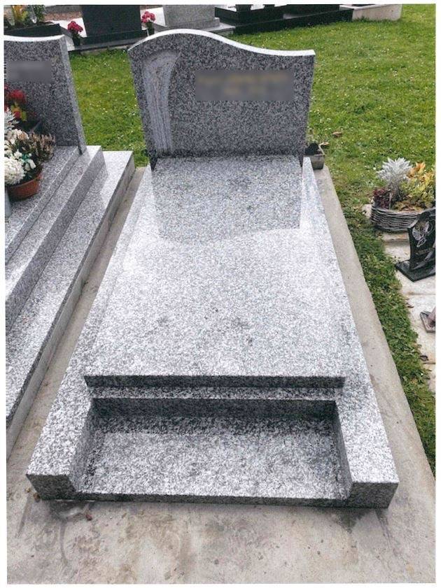 Estrella en gris du Tarn, cimetière dans le Nord (59)